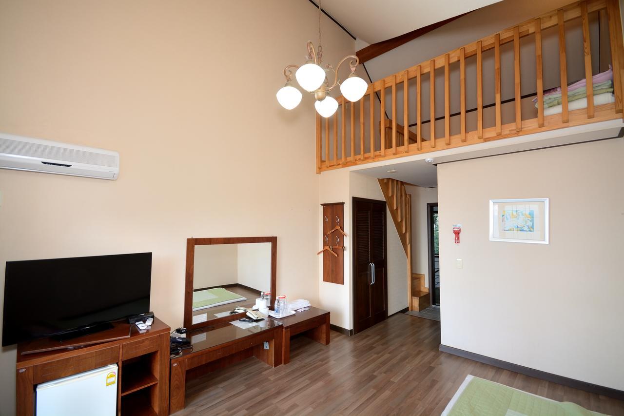 แทอา อูลลึง รีสอร์ต Hotel Ulleung ภายนอก รูปภาพ